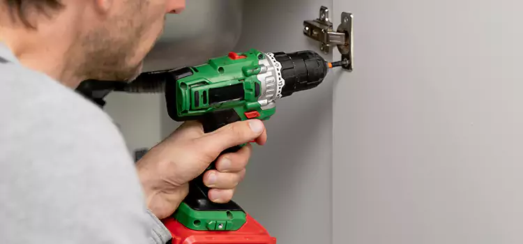 Commercial Door Hinge Repair Burien