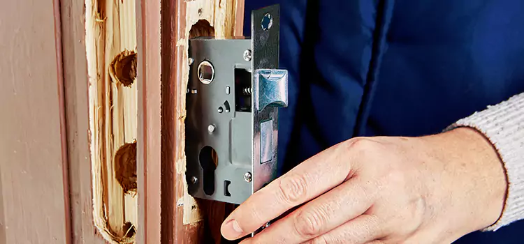 Garage Door Lock Replacement Burien